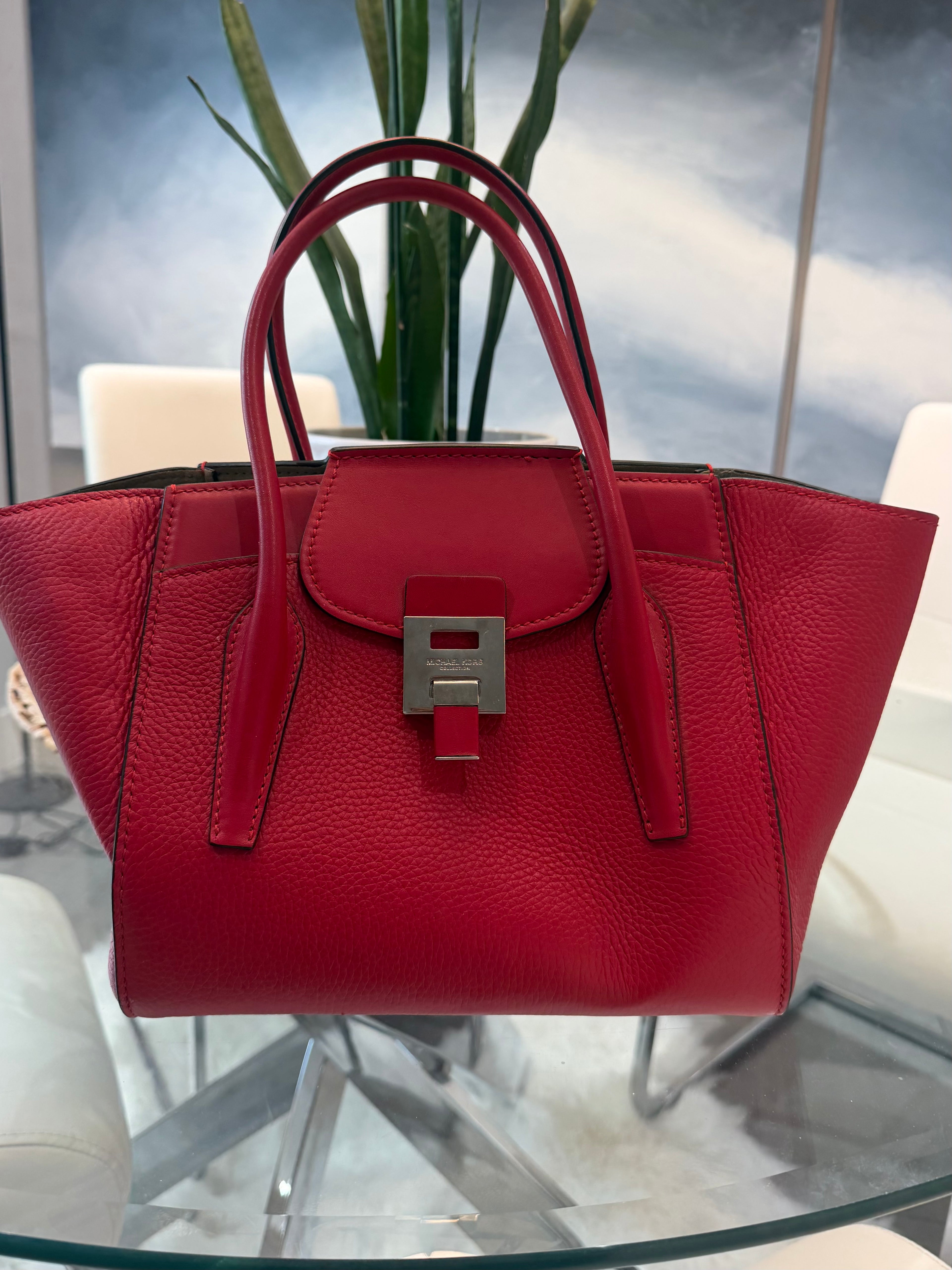MK COLLECTION RED “BANCROFT” MED SATCHEL